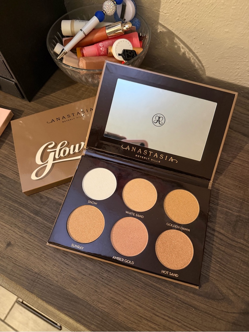 Anastasia Beverly Hills Glow Kit Highlighter Palette - Golden/Bronze Shades